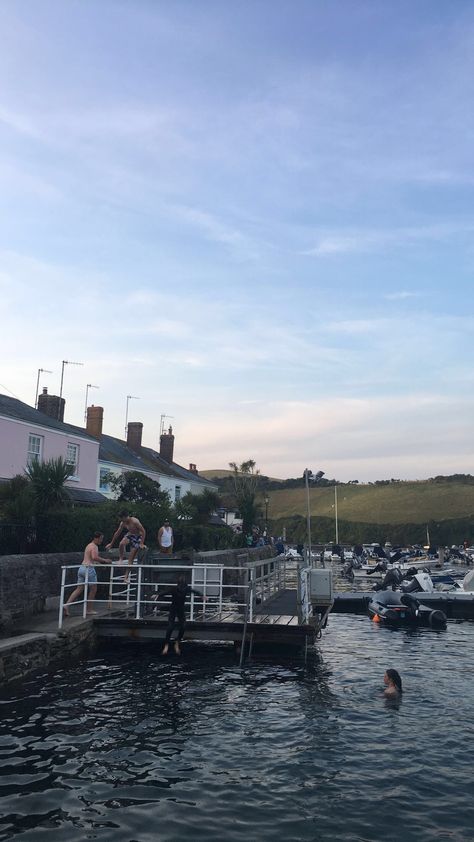 English Summer Aesthetic, British Seaside Aesthetic, British Beach Aesthetic, English Countryside Summer, Salcombe Devon Aesthetic, Preston Uk, Devon Countryside, Salcombe Devon, Sun Life