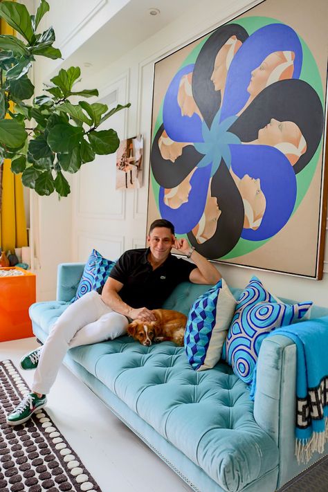 It's a Dog's Life with Jonathan Adler - a New Video Series! - Quintessence Jonathan Adler Sofa, Jonathan Adler Style, Jonathan Adler Decor, Johnathon Adler, Jonathan Adler Living Room, Elegant Bedroom Design, Interior Painting Ideas, Painting Colors, Painting Living Room