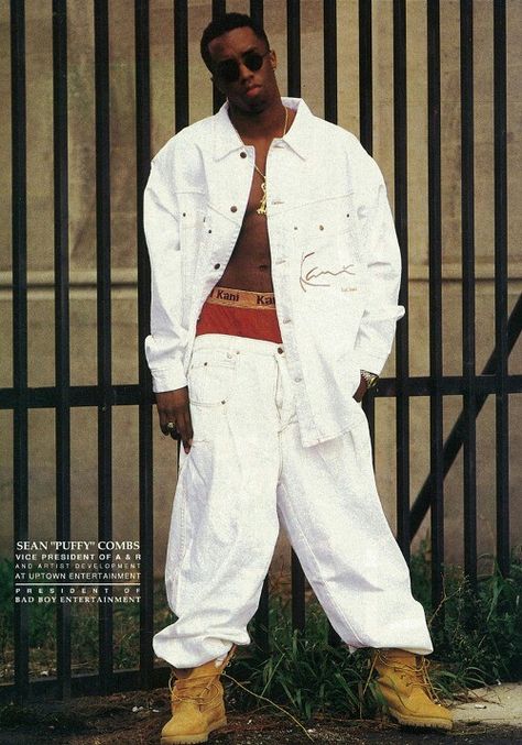 Sean "Puffy" Combs in a Karl Kani ad Canadian Tuxedo Mens, 2000s Hip Hop Fashion, Kangol Hats, Sean Combs, Hip Hop Classics, Old School Fashion, 90s Rap, Canadian Tuxedo, 90s Hip Hop Fashion