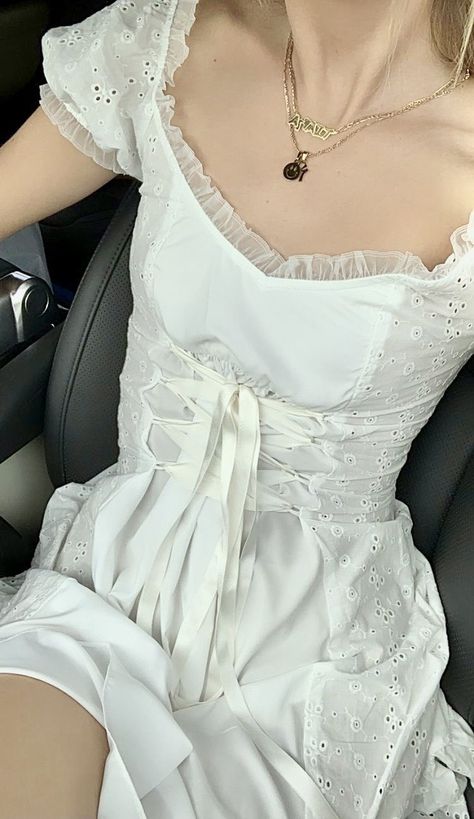 White Small Dress, Dreamy Aesthetic Fashion, White Clothes Aesthetic, Summer White Dress Outfit, Balletcore Fashion, Balletcore Outfits, White Dress Aesthetic, Coquette Dress, Diy Vetement