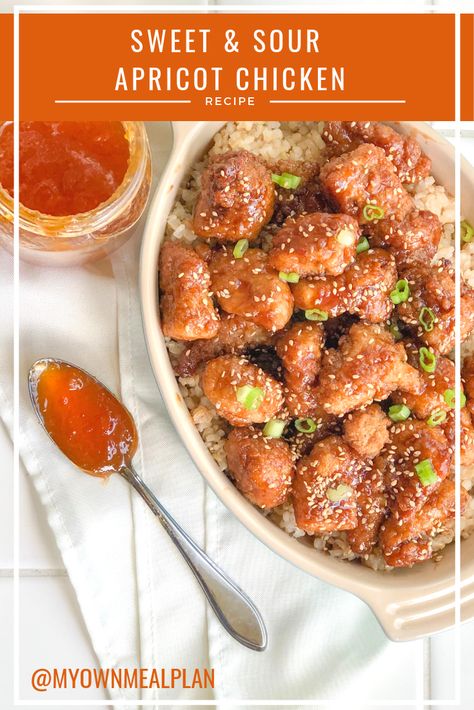 This Sweet & Sour Apricot Chicken is the easiest dinner to throw together! It's ready in 30 minutes or less and it is totally delicious! The sauce is made with apricot jam and it's got the perfect amount of sweet with a little spice. This is a recipe you will want to add to your dinner rotation! Apricot Jam Meatballs, Recipes With Apricot Jam, Apricot Jam Chicken, Chicken Apricot, Chicken Stir Fry Sauce, Coriander Sauce, Apricot Chicken Recipes, Sauce Ideas, Sweet And Sour Recipes