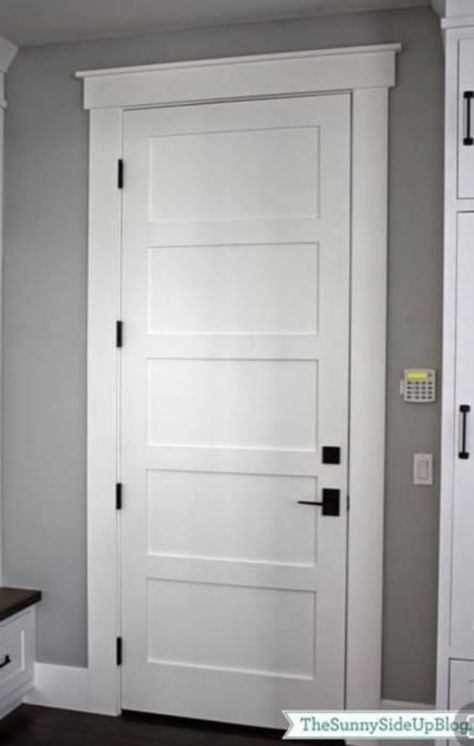 Home Trim Interior, Dark Baseboards And Trim Modern, Door Trim Ideas Moldings, Minimal Sliding Doors, Door Styles Interior, Modern Garage Door, Farmhouse Interior Doors, Panel Door Design, Farmhouse Trim