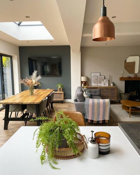 Anna - Bungalow Renovation on Instagram: "Get in The Zone I haven’t shared this angle for a while! And it’s my favourite. We zoned the dining area and living area using 2 different colours. We used Downpipe and Ammonite both from @farrowandball. The rest of the open plan space is just pure brilliant white. But I think it all works really well together. Hope you do too. Have a great Friday folks. Are you up to anything nice? #wallfeature #featurewalldesign #homeimprovment #finaltouche Open Plan Living And Dining, Open Plan Kitchen Dining Living, Feature Wall Design, Open Kitchen And Living Room, Have A Great Friday, Open Plan Kitchen Dining, Bungalow Renovation, Open Plan Kitchen Living Room, In The Zone