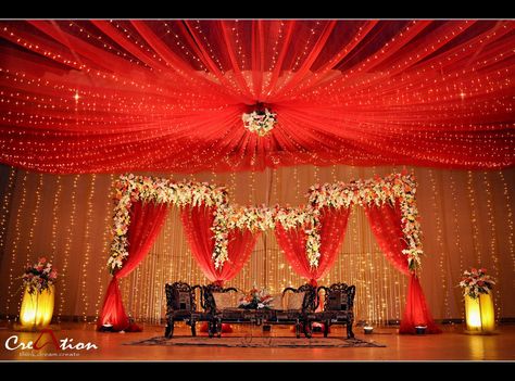 bengali wedding stage  www.tablescapesbydesign.com https://www.facebook.com/pages/Tablescapes-By-Design/129811416695 Bengali Wedding Venue Decoration, Weeding Decoration Ideas, Wedding Party Table Backdrop, Stage Decorations Wedding, Indian Wedding Stage, Party Halls, Wedding Stages, Simple Backdrop, Simple Beach Wedding