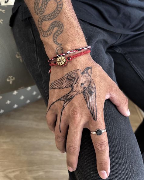 Bird Tattoo Men Hand, Birds Hand Tattoo, Men’s Bird Tattoo, Bird On Hand Tattoo, Tatoos Men Ideas Hand, Tattoo For Men Stencil, Men S Hand Tattoo, Small Bird Tattoo Men, Bird Tattoos Men