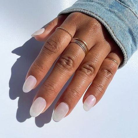 How To Recreate All of Hailey Bieber's Nail Styles at Home Glazed Donut Manicure, Iridescent Nail Polish, Bright Red Nails, Strawberry Girl, Glazed Donut, Beauty Water, Old Hollywood Style, Olive And June, Shine Nails