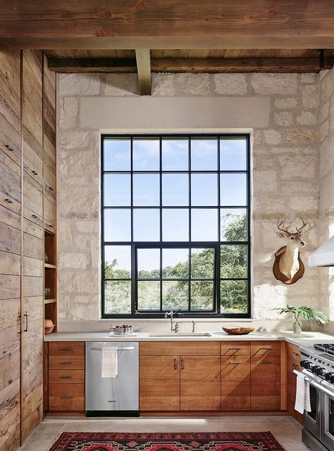 Goat Mountain Ranch by Lake Flato Architects Goat Mountain, Lake Flato, Hill Country Homes, Mountain Ranch, Luxe Interiors, Texas Hill Country, Fireplace Design, Décor Diy, Country Home