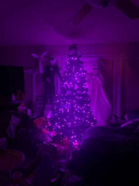 Blacklight Christmas Tree, Christmas Aesthetic Purple, Purple Christmas Light, Purple Christmas Lights, Black Room With Purple Led Lights, Halloween Purple Lights, Nightmare Before Christmas Tree, Purple Christmas, Light Purple