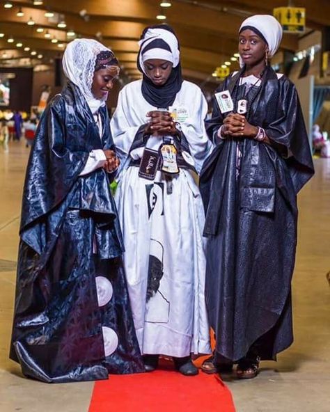 Ndiakhass Baye Fall, French West Africa, Baye Fall, Ivory Coast, West Africa, African Fashion, Academic Dress, Black