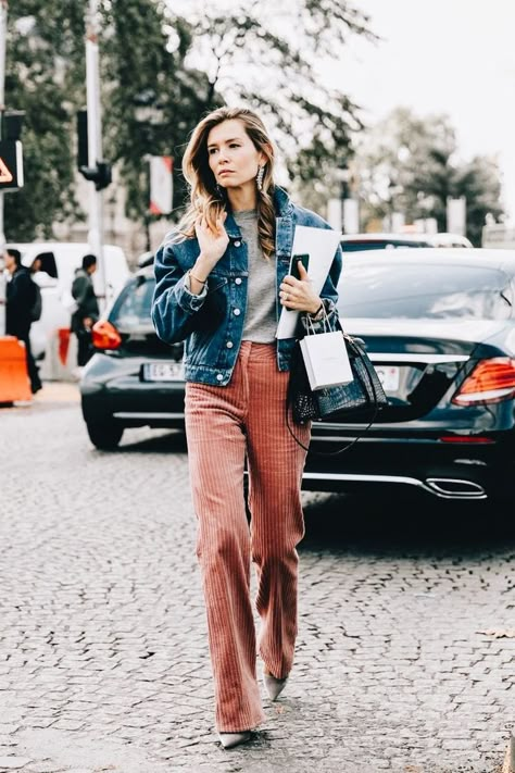 Corduroy, rust color, wide leg pants, corduroy pants, burnt rose pink color, thick corduroy, denim jacket Spring Season Outfit, Summer Work Outfits, Summer Fashion Dresses, Fashion Design Sketches, Work Outfits Women, Classy Dress, Corduroy Pants, Summer Outfits Women, Fashion Week Spring