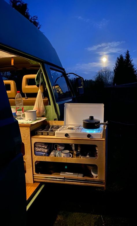 Vw T3 Interior Ideas, Ford Transit Connect Camper, Vw T3 Camper, T6 California, T4 Camper, Best Campervan, T3 Vw, Camper Interior Design, Minivan Camping