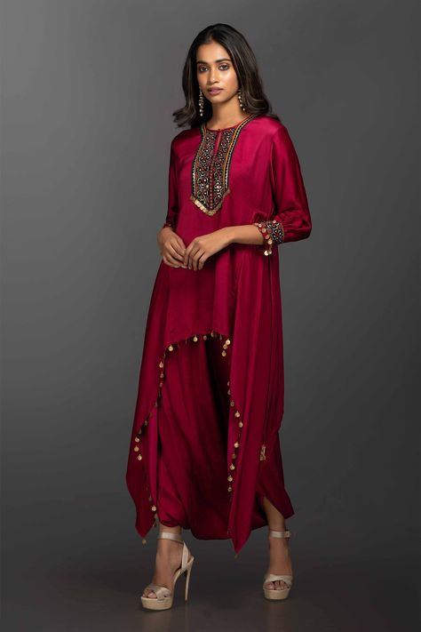 Dhoti Skirt, Dupatta Designs, Cloth Designs, Red Dupatta, Asymmetric Tunic, Coord Sets, Kaftan Designs, Suit Outfit, Dhoti Pants