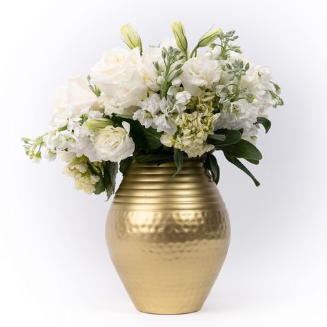 PRICES MAY VARY. Do you love having fresh flowers in your home? Our beautiful decorative vase is the perfect partner for traditional or modern arrangements. Ideal as gold vases for centerpieces, display as a set of two or three on your coffee table, dinner table or entryway table. Our gold vases for flowers will elevate any room Infinitely versatile, our round vase will suit any interior. Whether you are looking for a modern vase, a farmhouse vase or a rustic vase, our gold metal vase will fit t Gold Vase Flowers, Gold Flower Vase, Besta Hack, Vases For Centerpieces, Luxury Vase, Farmhouse Vase, Vases For Flowers, Short Vase, Gold Centerpieces