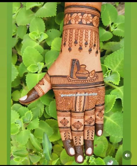 Charwachauth Mehndi Designs, Krwachoth Special Look Mehndi, Mhendi Design For Karva Chauth, Krwachuth Mehndi Designs, Karwachauth Mendhi Designs, Karva Chauth Mehendi Ideas, Karwachauth Mehendi Ideas, Karwa Choth Special Mehndi, Karvachouth Mehandi Designs