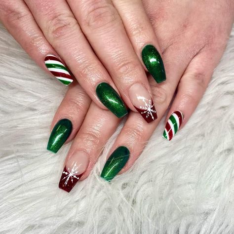 #christmasnails #redandgreennails #nailart #coffinnails #candycane Christmas Nails 2022 Candy Cane, Coffin Nails, Christmas Nails, Candy Cane, Manicure, Nail Art, Nails, Makeup, Christmas