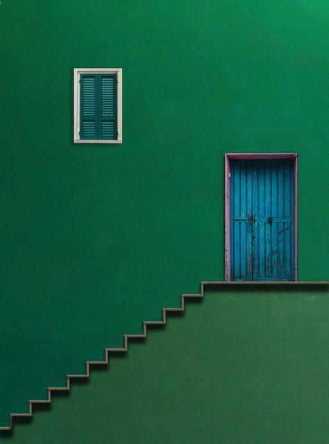 En dilletante — streamsofcontext: Blue Door by Alfon No -... Minimal Photography, Minimalist Photography, Blue Door, Green Life, Beautiful Doors, Green Building, Green Wall, Green Aesthetic, Architecture Photography