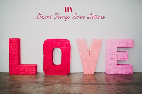 DIY: Giant Fringe LOVE Letters (pinata-style boxes with fringe only on front to save time) Crepe Paper Crafts, Giant Letters, Paper Mache Letters, Boda Diy, The Word Love, Wedding Crafts Diy, Diy Letters, Word Love, Wedding Crafts