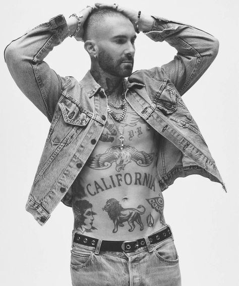 Mens Buzz, Adam Levine Tattoos, Psl Gods, Adam Levine Style, Buzz Cut For Men, Celeb Portraits, Saved Pins, Adam Levine, Old Money Style