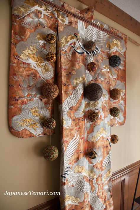 Japanese Temari Display Kimono, Eclectic Vintage Living Room, Kimono Display, Embroidery Kimono, Japan Wall Art, Temari Balls, Fabric Wall Decor, Wedding Kimono, Kimono Design