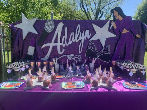 Selena Party Decorations, Selena Quintanilla Birthday Party Ideas, Selena Party Theme Ideas, Selena Birthday Party Ideas, Selena Themed Birthday Party, Selena Quintanilla Cake, Selena Quintanilla Party Theme, Selena Birthday Party, Party Themes For Teenagers