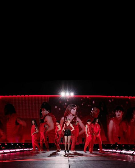 Eras Tour Red, Famous People Celebrities, Blondie Girl, Red Filter, State Of Grace, Taylor Swift Red, Red Taylor, Taylor Swift Album, Taylor Swift Wallpaper