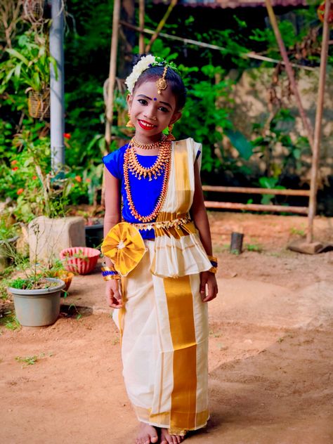 Kids# Malayali Manka, Photoshoot Ideas, Ideas Style, Festival Captain Hat, Home Ideas, Captain Hat, Style Inspiration, Festival, Hats