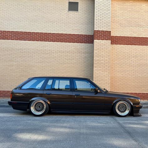 Bmw E30 Touring, Bmw Wagon, Bmw E28, Stanced Cars, Bmw E34, Bmw Classic, Bmw E30, German Cars, Bmw M3