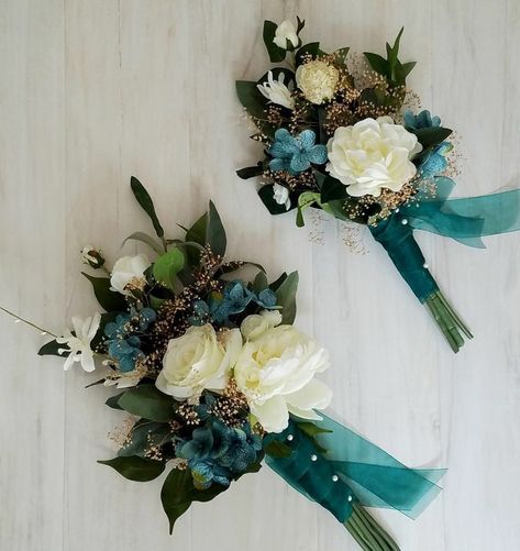 Teal Blue Boutonniere, Quinceanera Damas, Teal Wedding Bouquet, Eucalyptus Bouquets, Teal Wedding Flowers, Dark Teal Weddings, Teal Bouquet, Destination Wedding Flowers, Gold Wedding Flowers