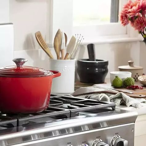 le-creuset-enameled-cast-iron-signature-deep-round-oven-tout Lodge Cookware, Cast Iron Oven, Amazon Prime Day Deals, Prime Day Deals, Amazon Prime Day, Prime Day, Best Amazon, Le Creuset, Vacuums