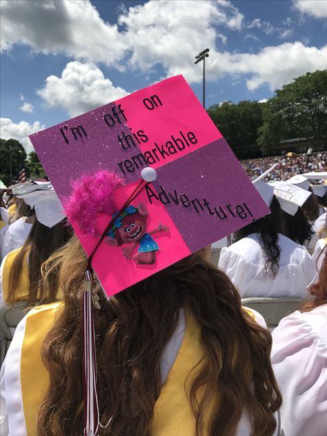 Kindergarten Cap And Gown, Cap Decoration Graduation, Graduation Cap Decoration Diy, Senior Ideas, Grad Party Decorations, Cap Decoration, Post Grad, Cap Ideas, Graduation Caps