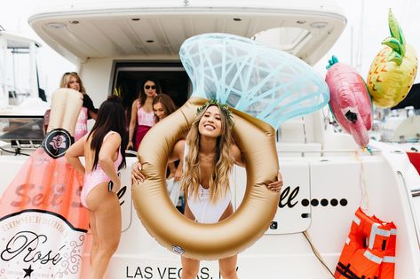 Bachelorette Party Yacht, Yacht Bachelorette, Bachelorette Yacht, Party Yacht, Bachelorette Pool, Lake Floats, Bachelorette Inspo, Bachelorette Ideas, Yacht Party