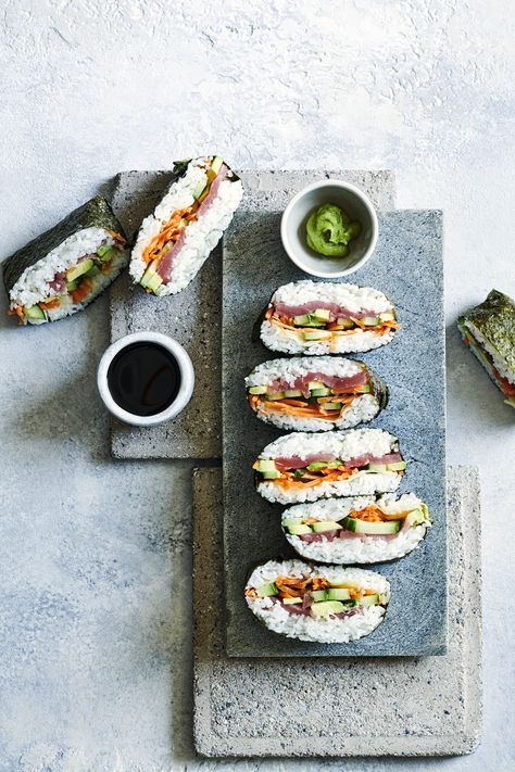 Onigirazu Sushi Sandwich Recipe Switch up your usual sarnie for our sushi sandwich with soft sashimi tuna, pickled fiery ginger and crunchy veg. Plus, this easy Japanese onigirazu recipe is low in calories too Rice Sandwich Recipe, Onigirazu Recipe, Yakitori Chicken Skewers, Enoki Mushroom Recipe, Sashimi Tuna, Best Tofu Recipes, Vegetarian Stir Fry, Ramen Dishes, Japanese Food Sushi