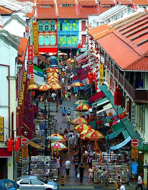 A typical street scene in China Town Singapore. Singapore Painting, Singapore Nostalgia, Vintage Singapore, Singapore Chinatown, Singapore Street, Singapore Attractions, Singapore Trip, Cunard Cruise, Travel Singapore