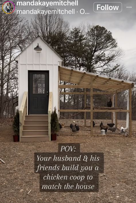 Chicken Coop Building Plans, Cute Chicken Coops, Chicken Coop Garden, Backyard Chicken Coop Plans, Diy Chicken Coop Plans, Chicken Farming, Chicken Coop Run, Backyard Chicken Farming, Raising Backyard Chickens