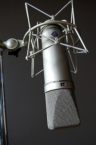 One of the worlds best Mics The Legendary Neumann U87! Neumann U87, Old Microphone, Recording Studio Equipment, Jazz Instruments, Microphone Studio, Recording Studio Design, Podcast Studio, Music Studio Room, Music Equipment