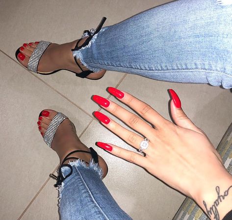 Latest Nail Designs, Red Acrylic Nails, Elegant Nail Designs, Red Nail Polish, Red Nail, Elegant Nails, Luxury Nails, Fabulous Nails, Best Acrylic Nails