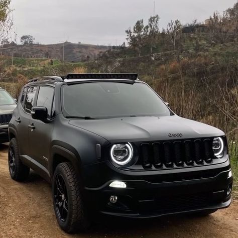 Jeep Renegade Mods, Jeep Renegade Custom, Wallpapers Baddie, Baddie Cars, Tattoo Baddie, Jeep Srt, Cars Tattoo, Jeep Wallpaper, Cars Toyota