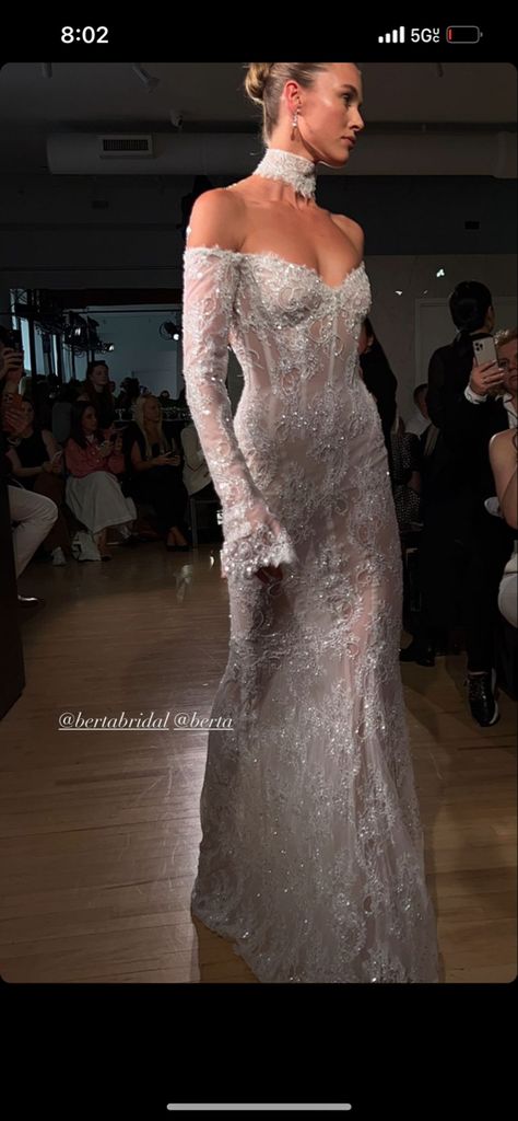 Big Mermaid Wedding Dress, Vera Wang Long Sleeve Wedding Dress, Runway Wedding Dress Couture, Dolce Vita Wedding Dress, Unique Classy Wedding Dress, Wedding Dress Glamorous, Body Con Wedding Dress Lace, Bedazzled Wedding Dress, Ronalina Bridal