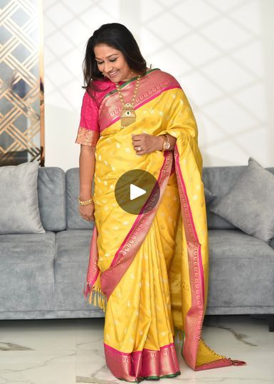 Kanjivaram Saree Blouse Design, Kanjivaram Saree Blouse, Jewelry Videography, Dolly Jain, Model Blouse, Kanjivaram Saree, Latest Model Blouse Designs, Blouse Models, Kanjivaram Sarees