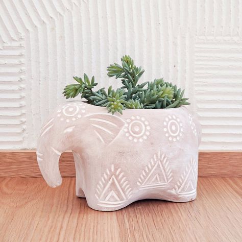 Planter Clay, Elephant Plant, Terracotta Pottery, Fat Ladies, Elephant Planters, Handmade Statue, Painted Terra Cotta Pots, Gardening Gift, Elephant Statue