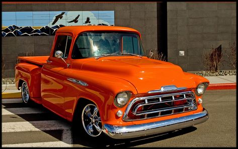 1957 Camionete Chevrolet (Marta Rocha) Orange Cars, 57 Chevy Trucks, Chevy Apache, Chevy Stepside, Vintage Pickup Trucks, Custom Chevy Trucks, Chevy Pickup Trucks, Old Pickup Trucks, Classic Pickup Trucks