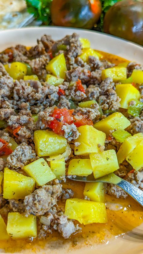 Picadillo Con Papas Recipe, Picadillo Recipe Mexican, Ground Beef With Potatoes, Papas Recipe, Beef With Potatoes, Mexican Ground Beef, Picadillo Recipe, Papa Recipe, Seasoned Ground Beef