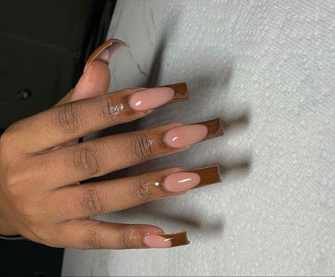 Brown French Tip Nails Square Long, Brown Medium Nails Acrylic, Trendy Nails Tips, Brown French Tip Acrylic Nails, Brown Nail Set, Brown French Tip, Brown Acrylic Nails, Brown French, Nails Tips