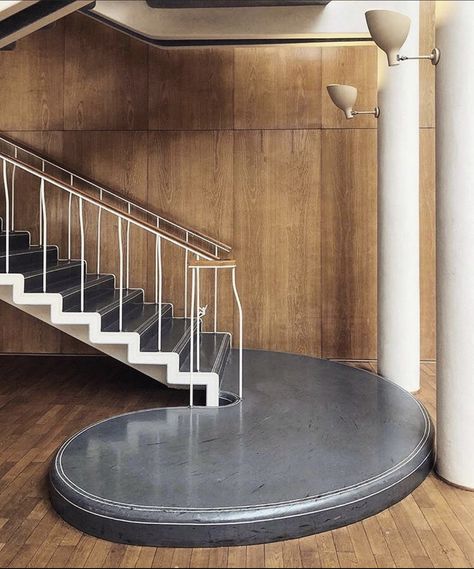 Gunnar Asplund, Swedish Architecture, Swedish Interiors, Interior Stairs, Gothenburg, Stair Railing, Mid Century Modern Design, City Hall, Mid Century Design