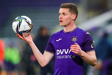 According to TEAMtalk, Leeds have joined Chelsea and Real Madrid in the race to sign Anderlecht wonderkid Sergio Gomez. What’s the story? Well, TEAMtalk believe... The post Report: Leeds join Chelsea and Real Madrid in race to sign £9,000-a-week maestro appeared first on HITC. Sergio Gomez, Real Madrid Vs Chelsea, Sergio Ramos Wallpapers Spain, Sergio Ramos Spain World Cup, Real Madrid 2014 Champions League, Goodison Park, Everton Fc, Aston Villa, Leeds United