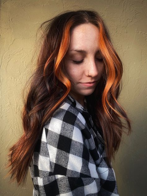 Orange Money Piece Hair, Copper Money Piece Hair, Copper Money Piece, Ginger Long Hair, Ginger Brown Hair, Orange Hair Dye, Pick Hair, Face Framing Hair, Money Piece