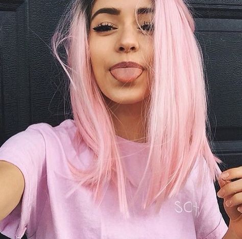 pιnтereѕт | nхcoleх ✨ Cute Hair Colors, Pastel Pink Hair, Hair Color Pastel, Hair Color Pink, Pastel Hair, Dye My Hair, Hair Dye Colors, Hair Envy, Grunge Hair