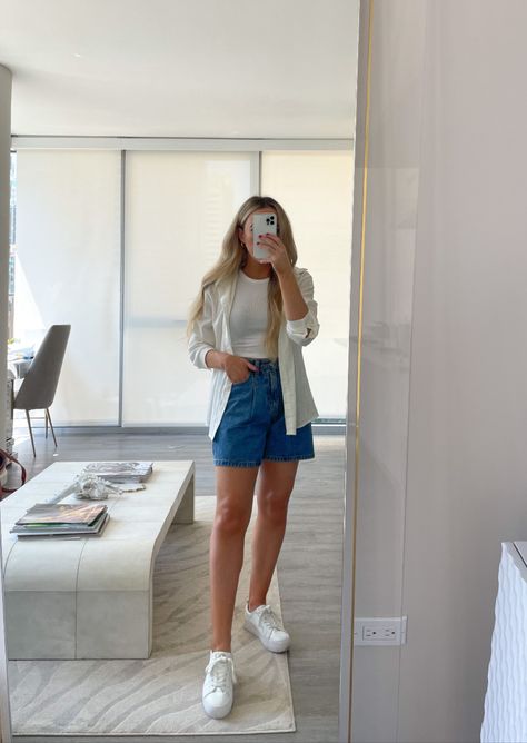 linen button down, denim shorts, simple summer outfit, white tee, paperbag denim shorts, white sneakers, abercrombie denim, summer style, effortless outfit, looks of the day, everyday hoop earrings Denim Shorts Outfit, Going Out Looks, Outfit Looks, Simple Summer Outfits, Effortless Outfit, Simple Summer, Outfit White, Shorts White, White Tee