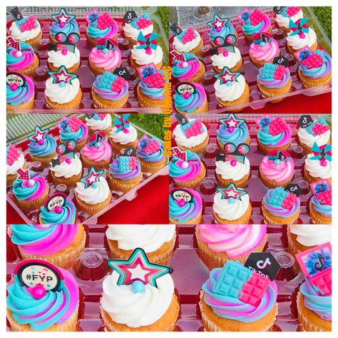 #cupcakes #tiktok #birthday #birthdayparty #birthdaygirl Tiktok Treats, Tiktok Cupcakes, Tiktok Birthday, Cupcakes Cake, Edible Cake, Sheet Cake, Rice Krispies, Cake Smash, Oreo