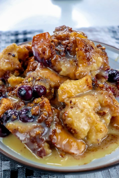 The Best Blueberry Bread Pudding With White Chocolate Sauce Desserts For Winter, Best Blueberry Bread, Dessert Souffle, Bread Pudding Sauce, Blueberry Bread Pudding, White Chocolate Bread Pudding, Best Bread Pudding Recipe, Chocolate Sauce Recipes, Banana Bread Pudding